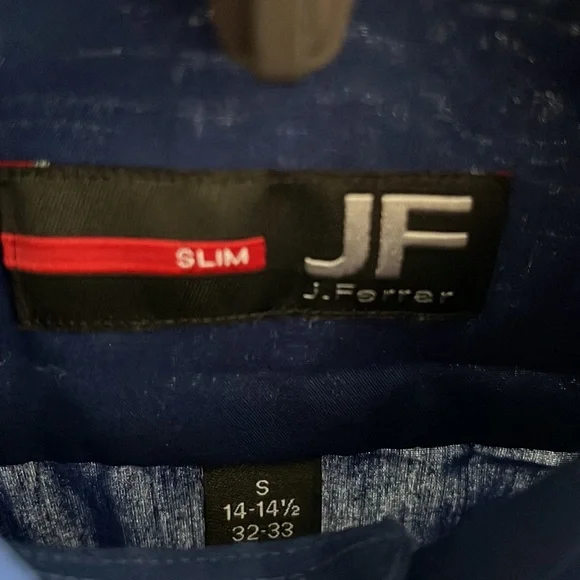 Men’s new - no tags dress shirt.  Size small 14 - 14 1/2.  Slim. - Picture 2 of 2